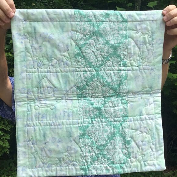 NWT. Hand Crafted Runner/Wall Hanging Garden Scene - Picture 5 of 8